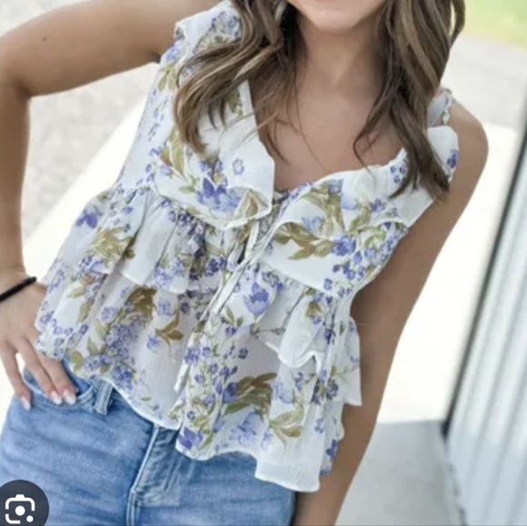 Love Tree Floral Ruffle Camisole in Blue and Green - Picture 3 of 7